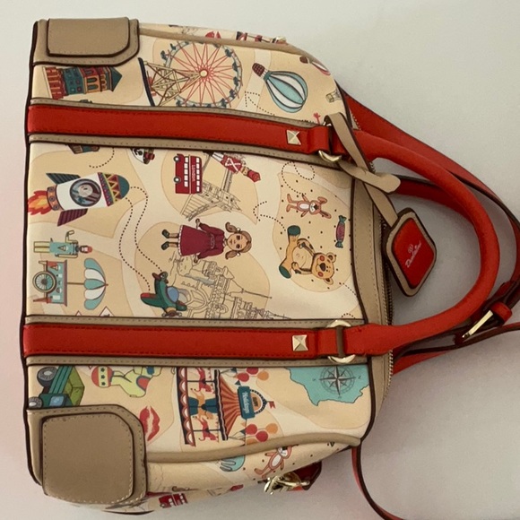 Handbag - Picture 8 of 8